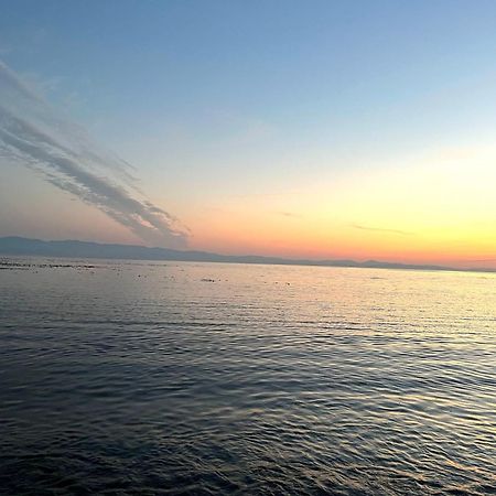 Summer Breeze Hotel Sooke Buitenkant foto