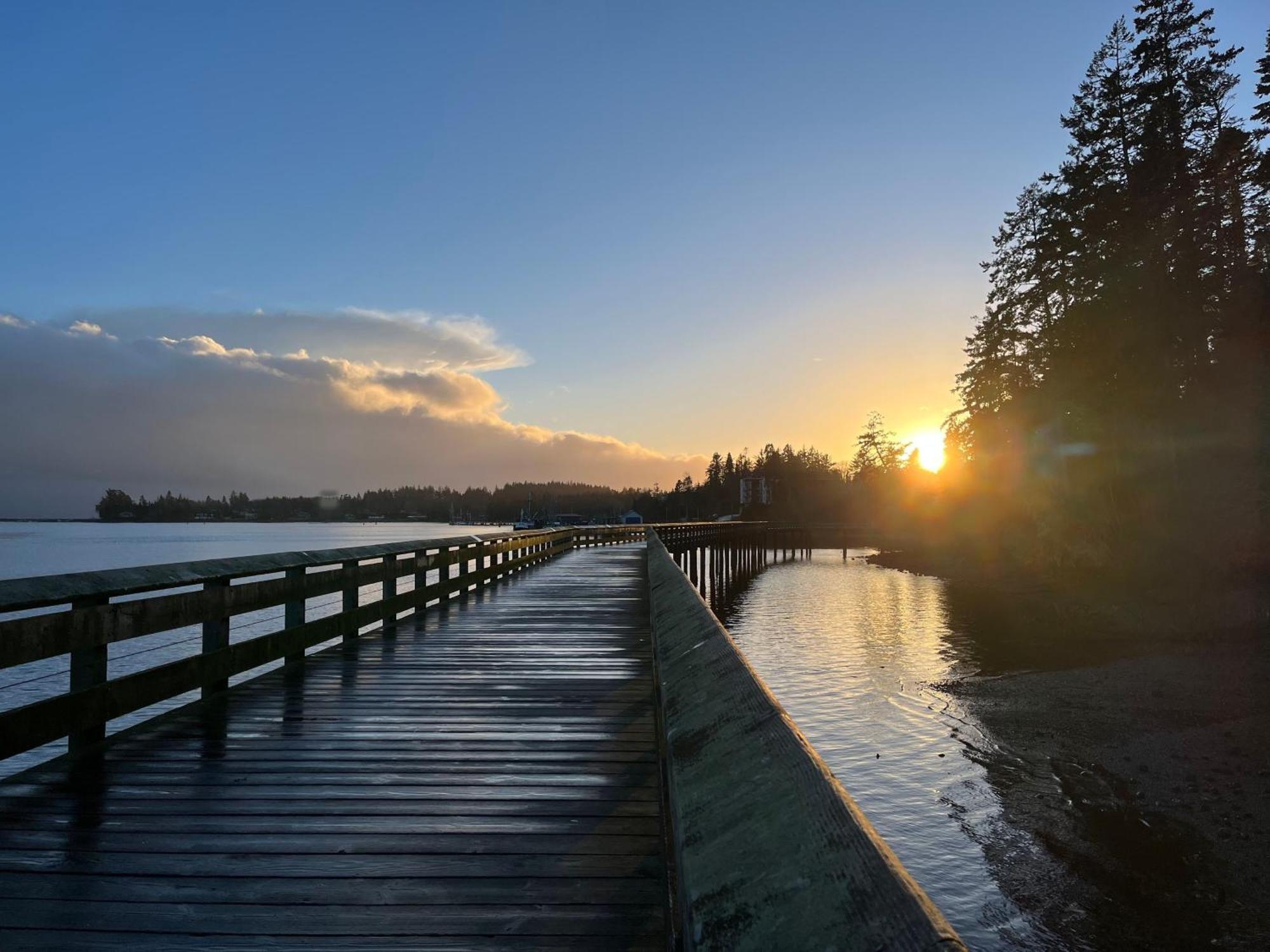 Summer Breeze Hotel Sooke Buitenkant foto